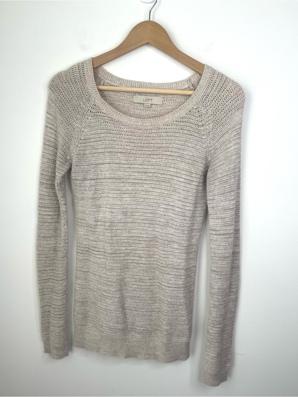 LOFT Light Beige Crew Neck Sweater size XS